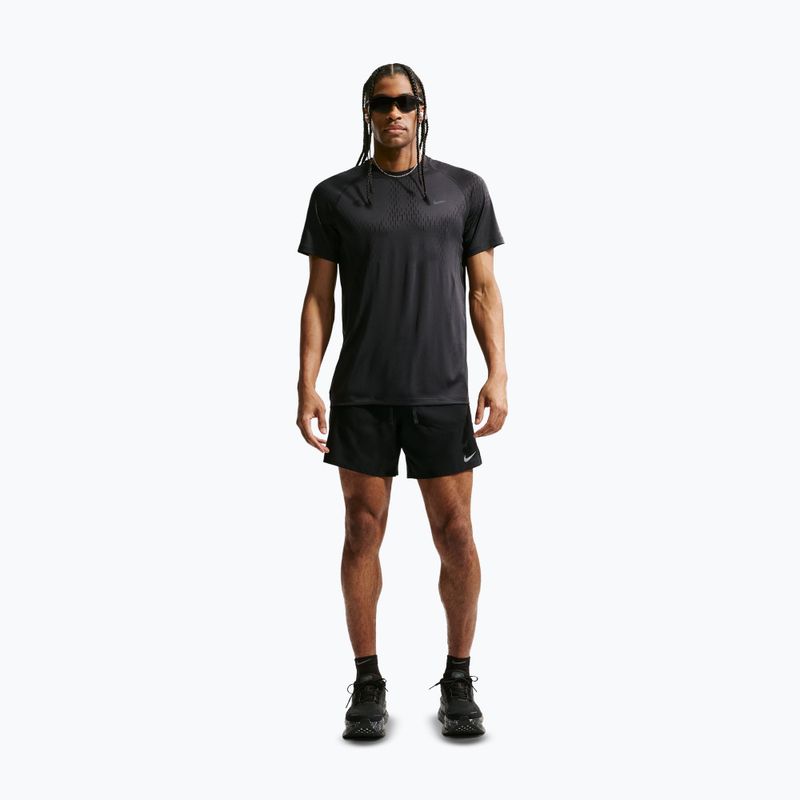 Pánské běžecké tričko Nike Stride Dri-Fit ADV off noir/black 2