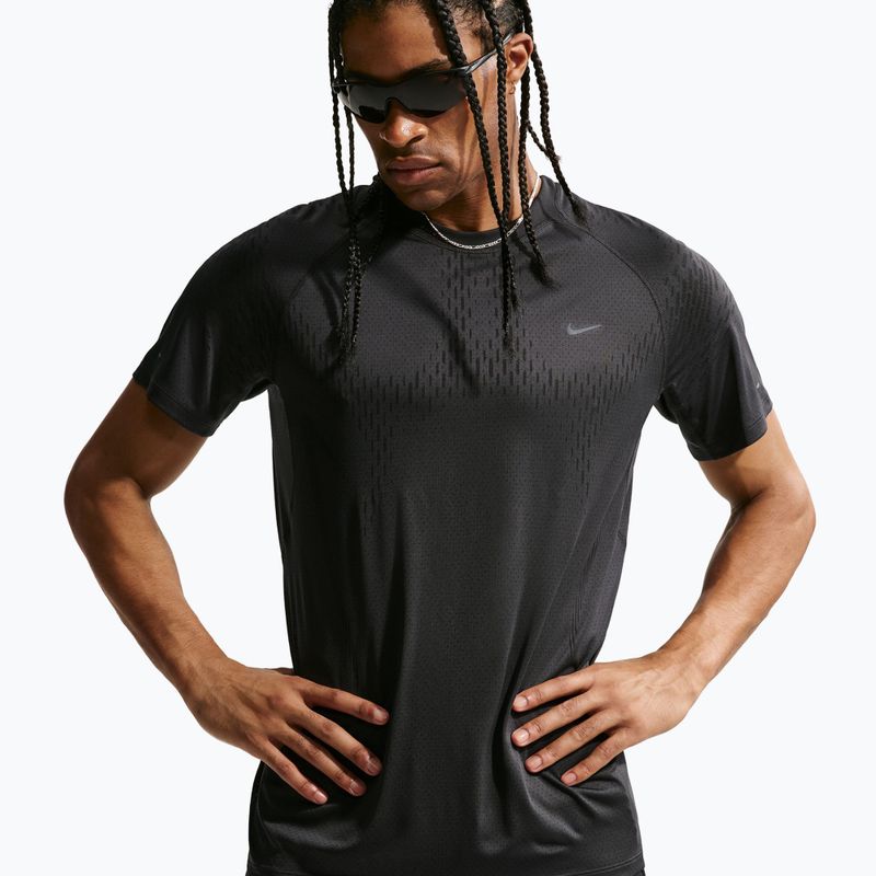 Pánské běžecké tričko Nike Stride Dri-Fit ADV off noir/black 4