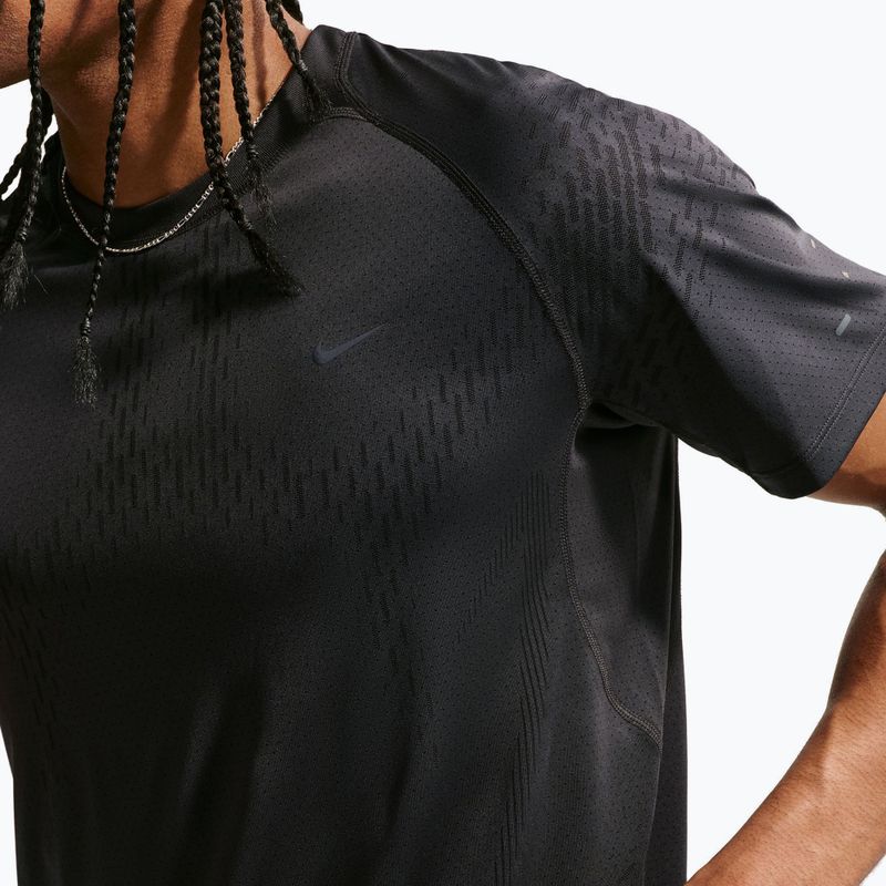 Pánské běžecké tričko Nike Stride Dri-Fit ADV off noir/black 5