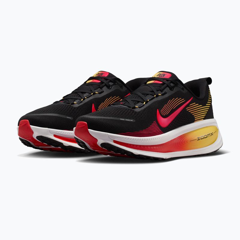 Pánské běžecké boty Nike Vomero 18 black/light crimson/bright crimson 3
