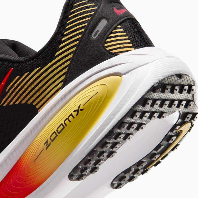 Pánské běžecké boty Nike Vomero 18 black/light crimson/bright crimson 9