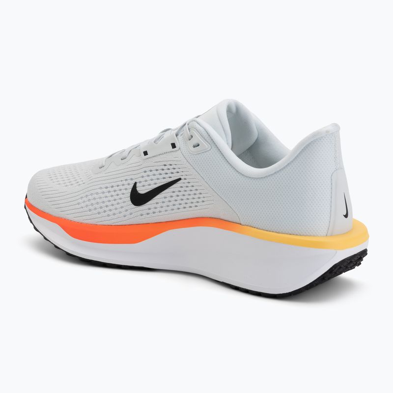 Pánské běžecké boty Nike Quest 6 off-white/white/topaz gold/black 3