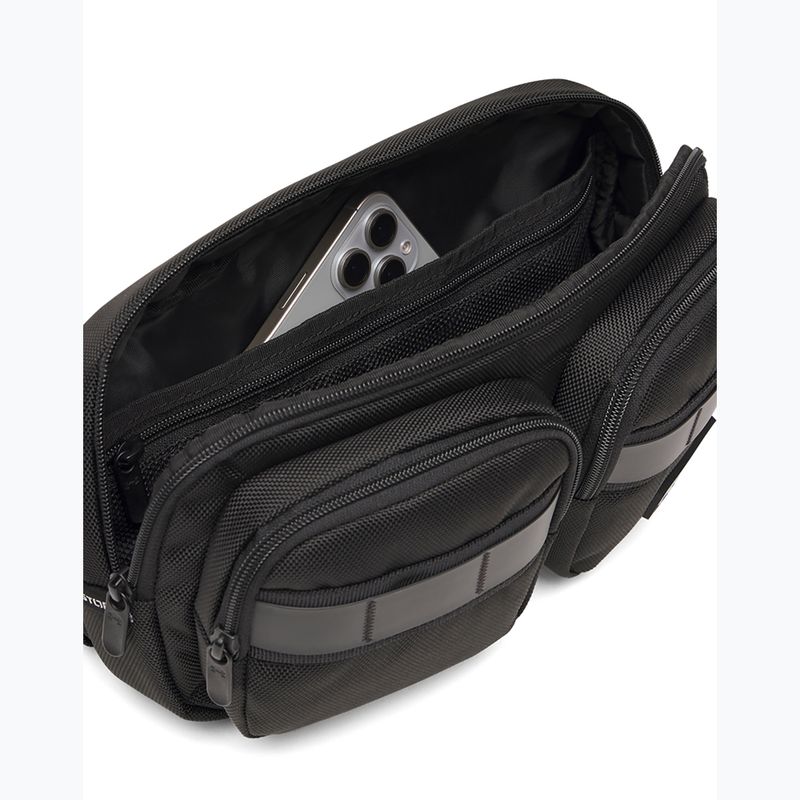 Taška Under Armour Triumph Crossbody black/halo gray 3