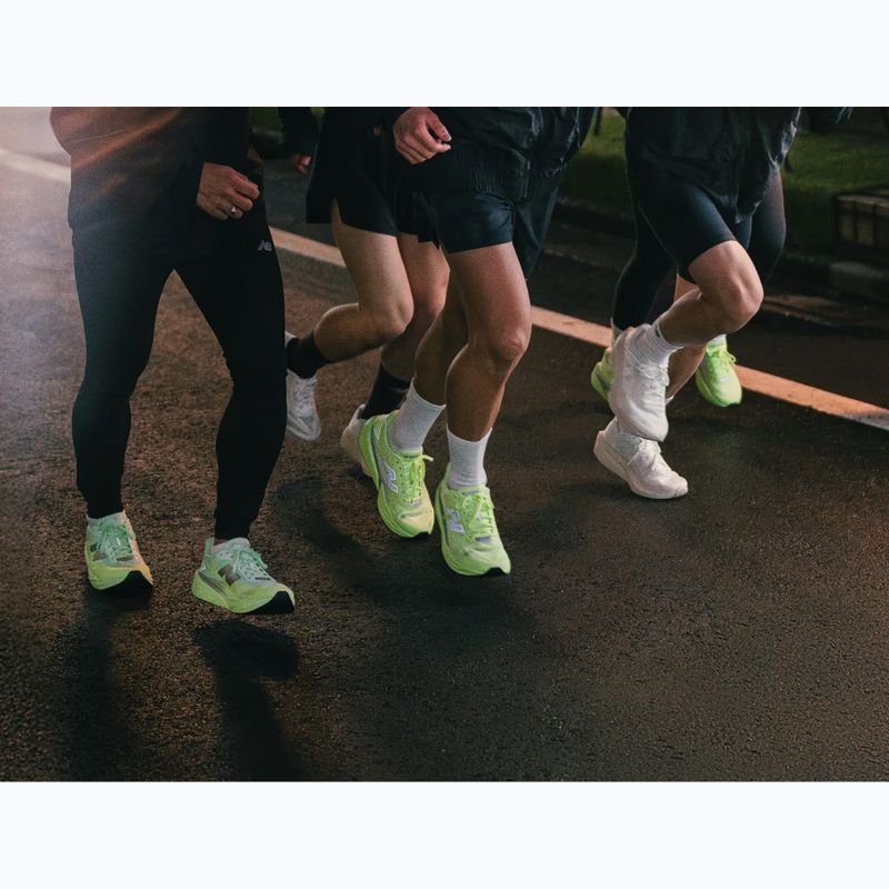 Dámské běžecké boty New Balance FuelCell Rebel V5 9