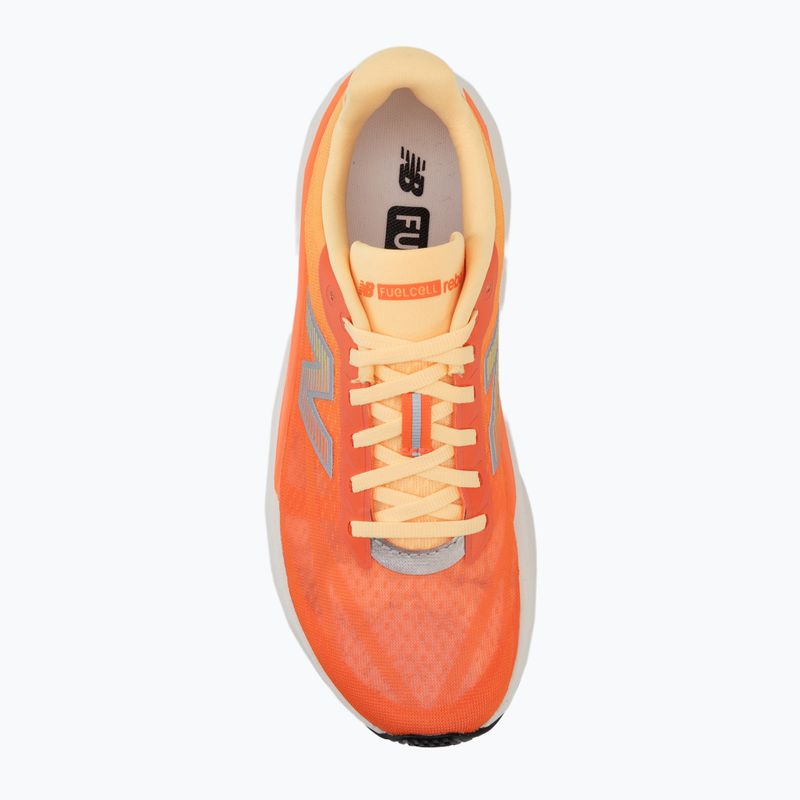 Dámské běžecké boty New Balance FuelCell Rebel V5 tangerine heat/silver metallic 5