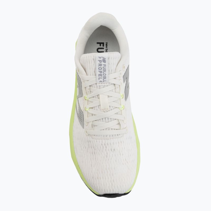 Dámské běžecké boty  New Balance FuelCell Propel V5 sea salt/afterglow 5