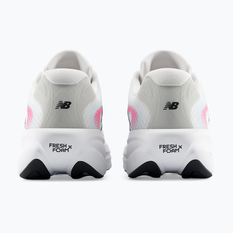 Dámské běžecké boty New Balance Aura Summer V1 103 white/black/glint blue 4