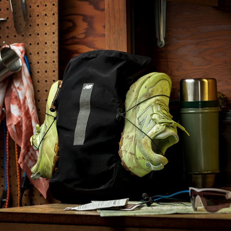 Dámské běžecké boty New Balance Fresh Foam X Hierro V9 afterglow/mosaic green 9