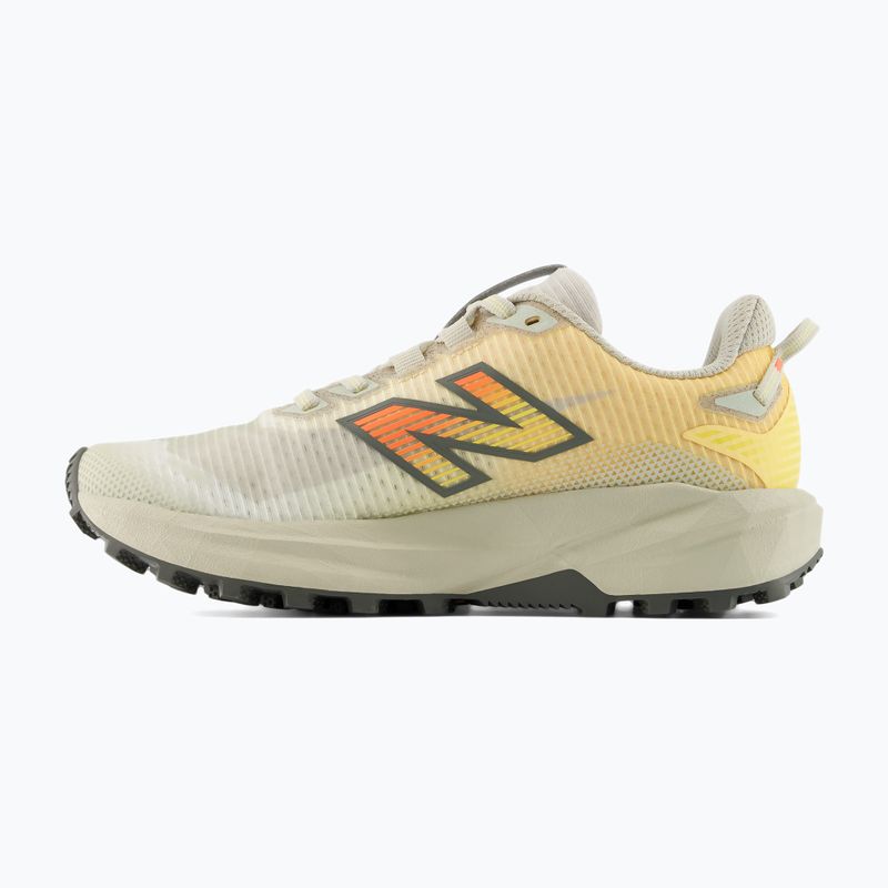 Dámské běžecké boty  New Balance Rebel V1 white peach/timberwolf 3
