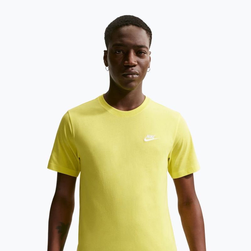Pánské tričko Nike Sportswear Club sonic yellow 4