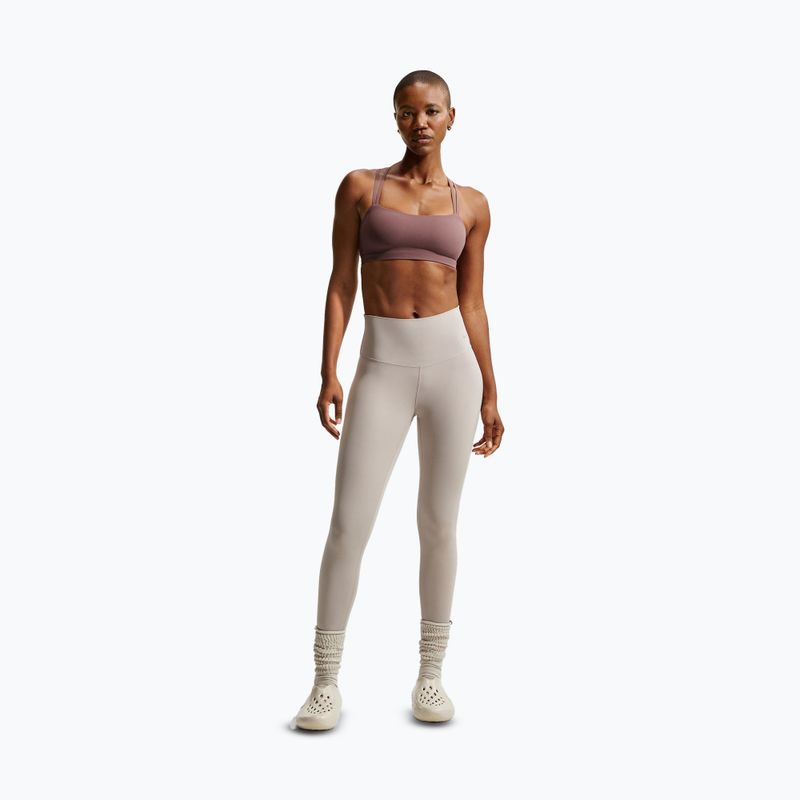 Sportovní podprsenka Nike Zenvy Strappy Light-Support tottoo/white 2
