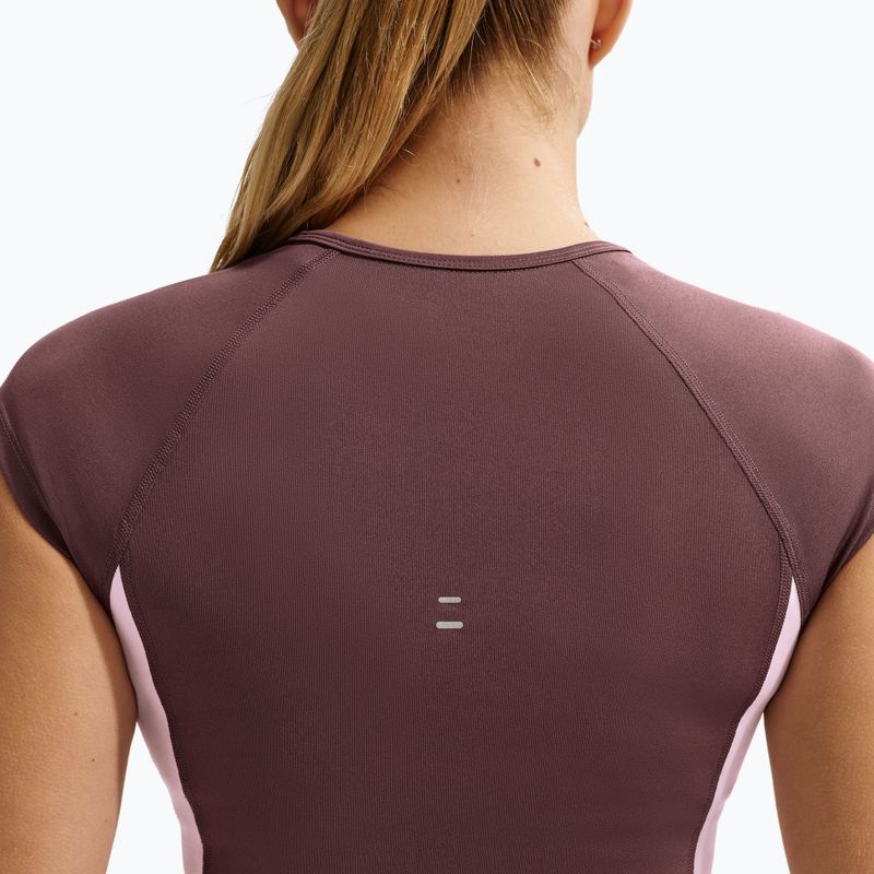 Dámské běžecké tričko Nike Swoosh Run Dri-Fit tattoo/pink foam/white 5