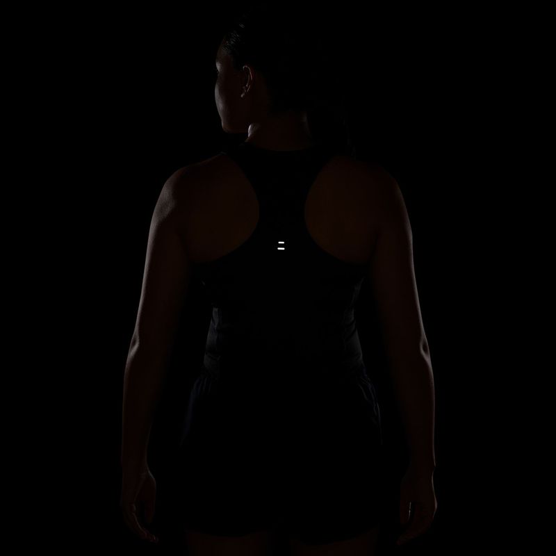 Dámské běžecké tričko Nike Swoosh Run Dri-Fit black/white 4