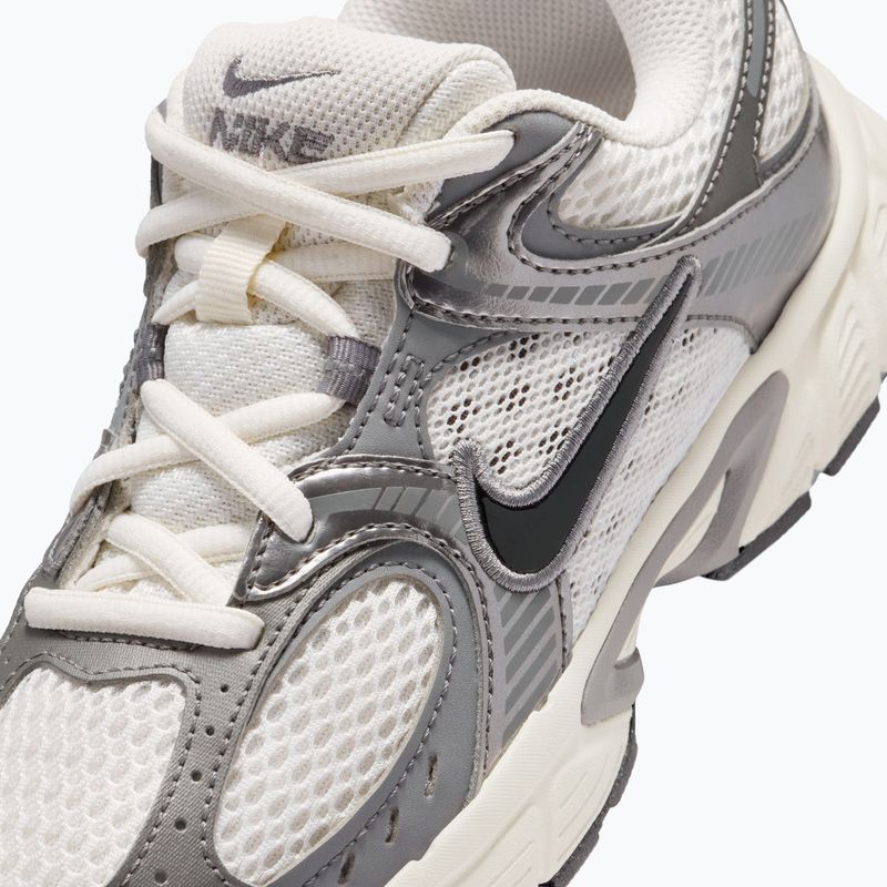 Boty Nike V5 RNR phantom/pencil point/black 8