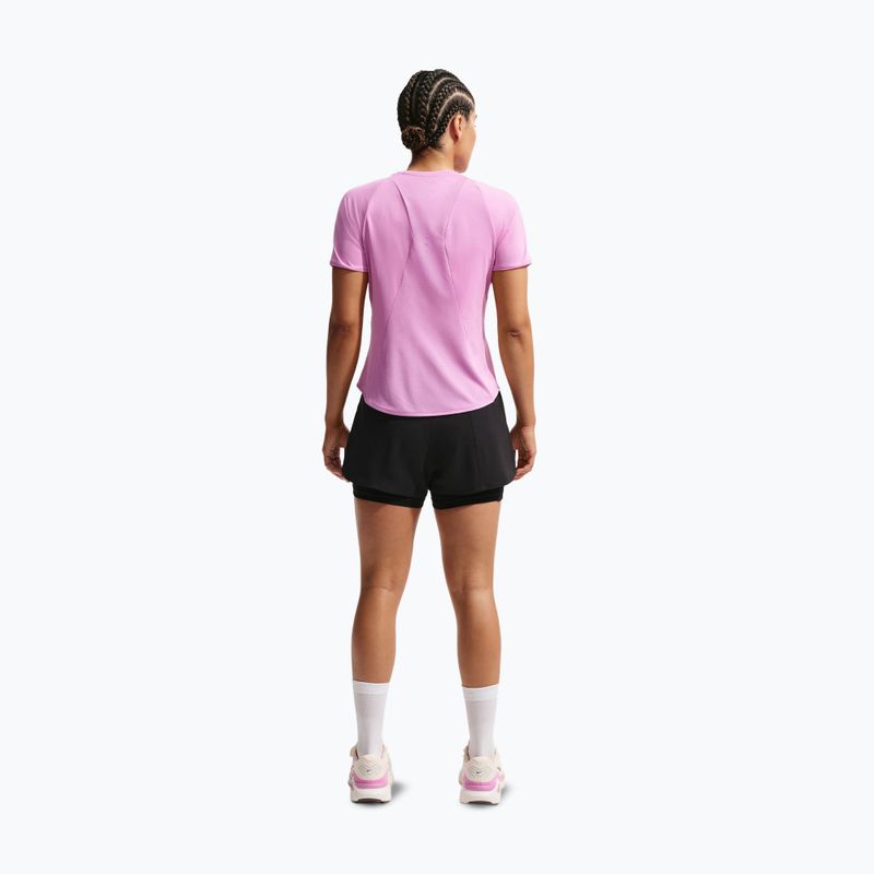 Dámské běžecké tričko Nike Swift Dri-Fit light magenta 3