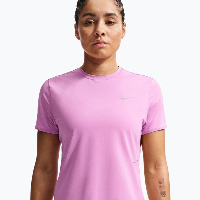 Dámské běžecké tričko Nike Swift Dri-Fit light magenta 4