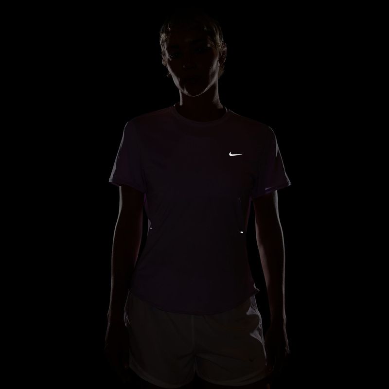 Dámské běžecké tričko Nike Swift Dri-Fit violet mist 4