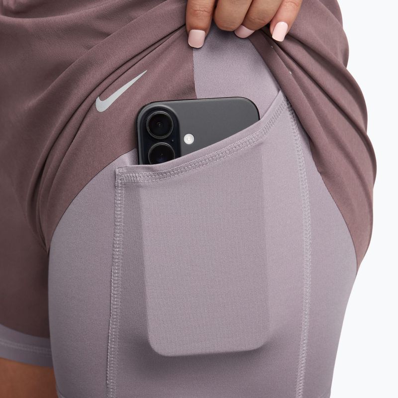 Dámské běžecké šortky Nike Swift Mid-Rise 2in1 tattoo/light violet ore 8