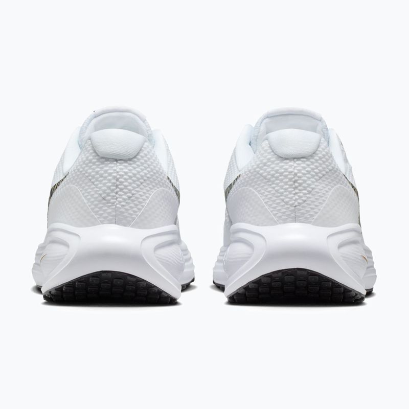 Dámské běžecké boty Nike Revolution 8 white/metallic gold/black 4