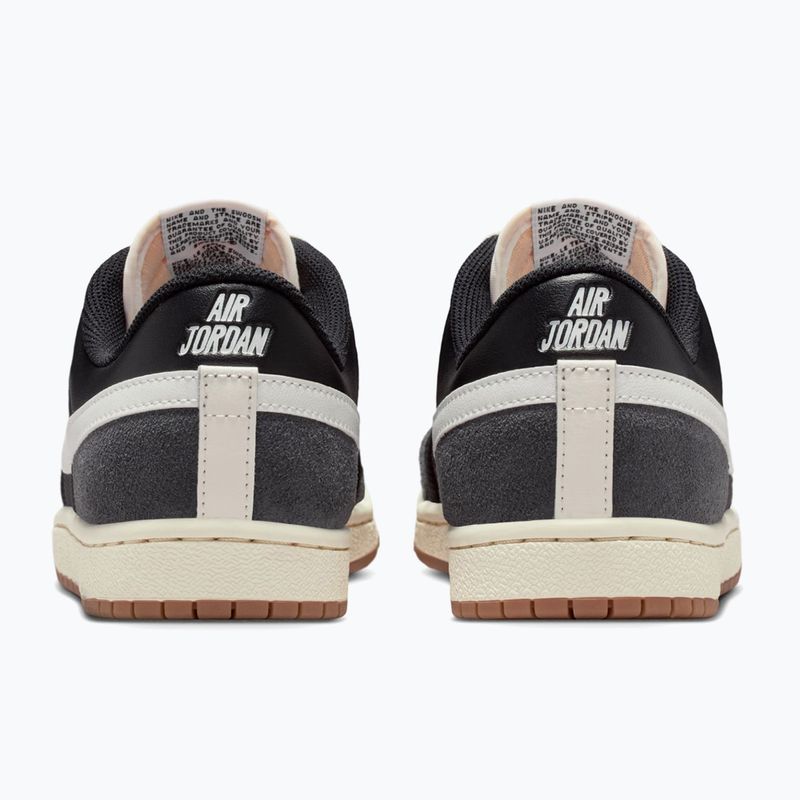 Dámské boty Air Jordan Skyline Low black/sail/gum med brown/summit white 4