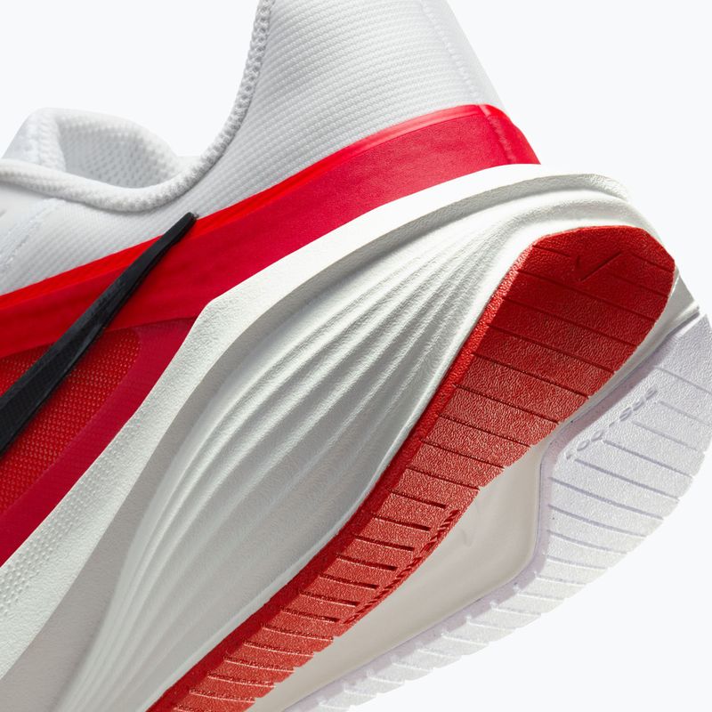 Pánské běžecké boty Nike Downshifter 14 white/summit white/bright crimson/black 8