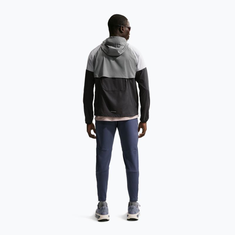 Pánská běžecká bunda Nike Impossibly Light Windrunner smoke grey/wolf grey/black 3