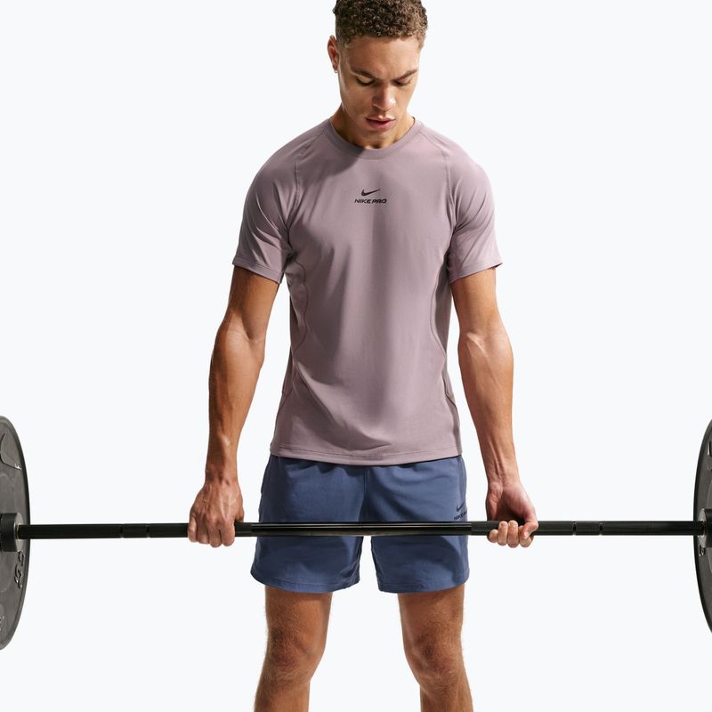 Pánské tréninkové tričko Nike Pro Training Dri-Fit light violet ore/black 6