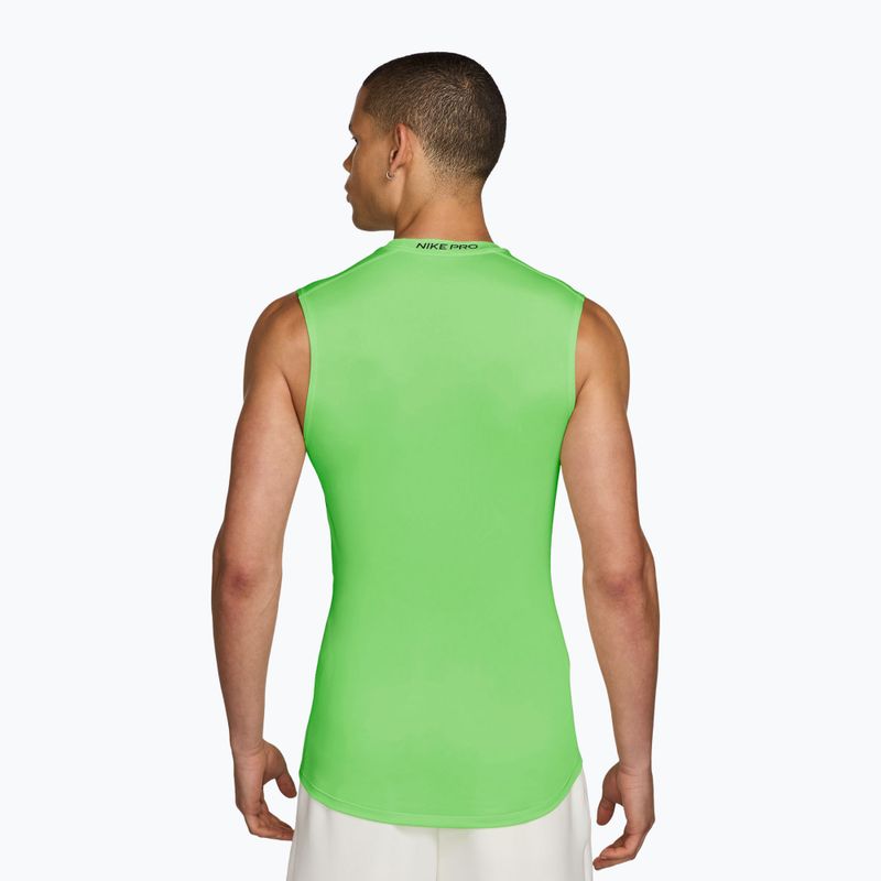 Pánské tréninkové tričko Nike Pro Dri-Fit Tight Sleeveless Fitness green strike/black 2
