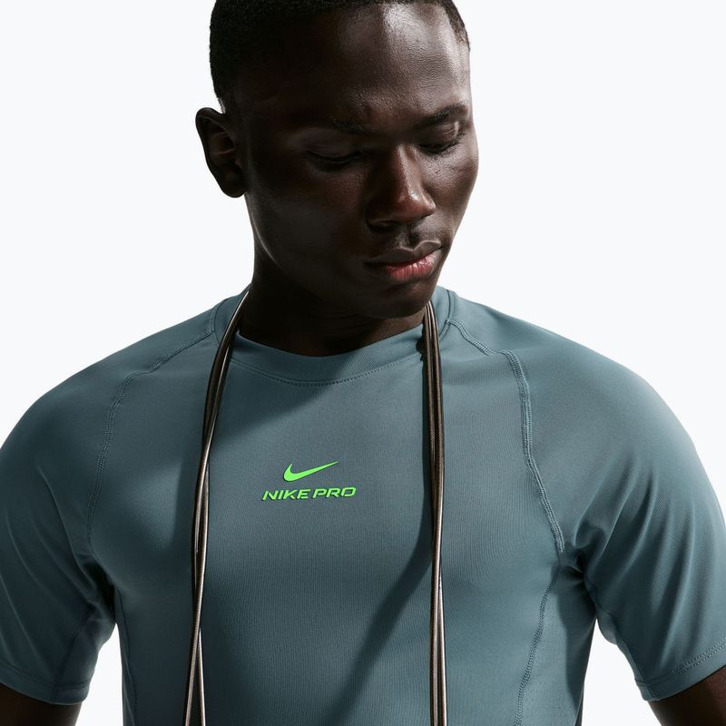 Pánské tréninkové tričko Nike Pro Training Dri-Fit mineral slate/green strike 6