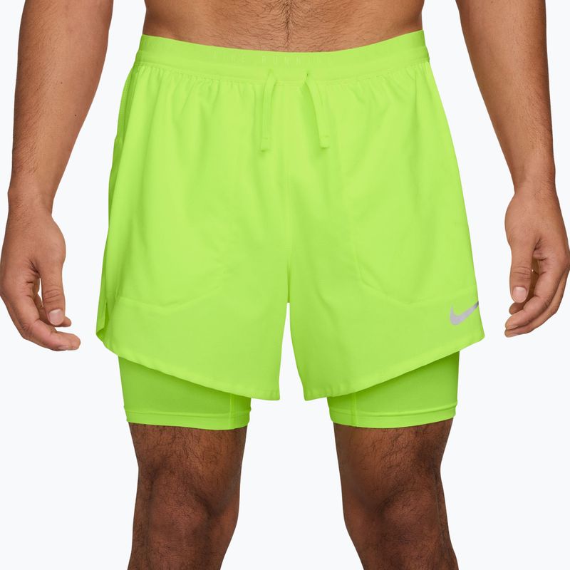 Pánské běžecké šortky Nike Stride Dri-Fit Hybrid 5" volt ice