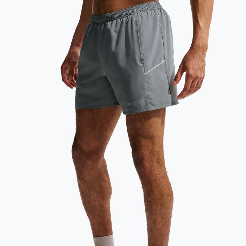 Pánské šortky Nike Miler Dri-Fit Brief Lined 5" smoke grey/smoke grey 5