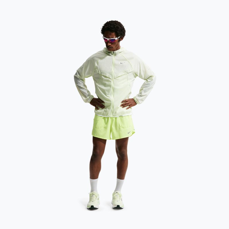Pánské šortky Nike Stride Dri-Fit s podšívkou 5" volt ice 2