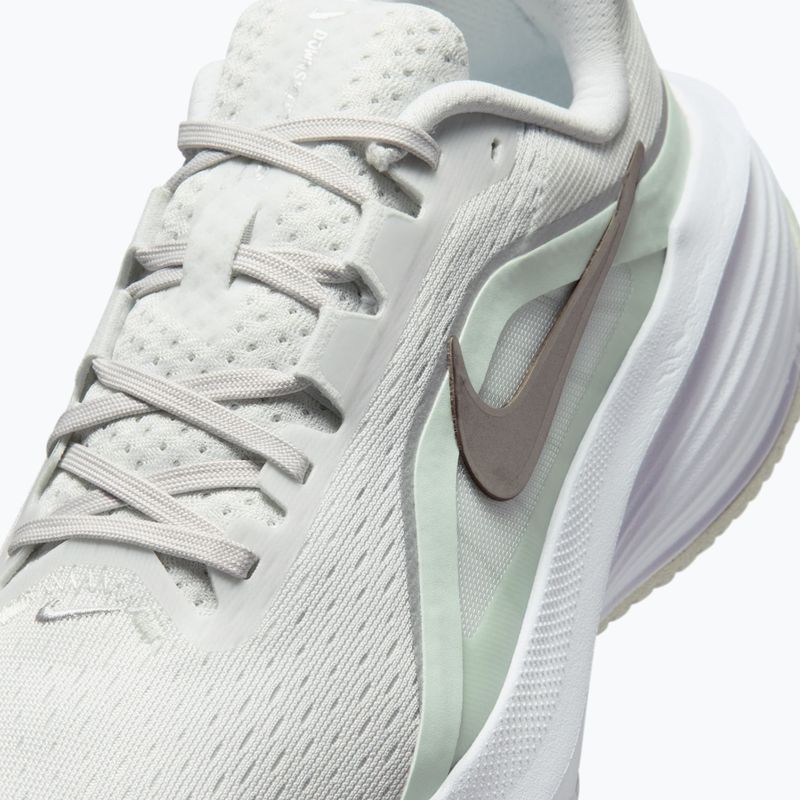Dámské běžecké boty Nike Downshifter 14 off white/barely green/metallic silver 3