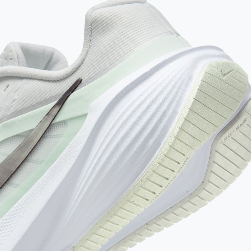 Dámské běžecké boty Nike Downshifter 14 off white/barely green/metallic silver 4