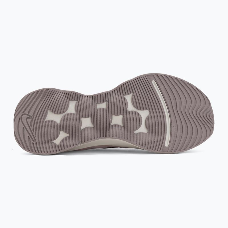 Dámské boty Nike Motiva 2 pearl pink/light violet ore/tattoo 4