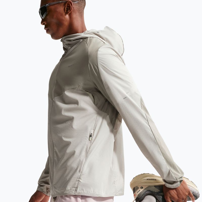 Pánská běžecká bunda Nike Stride Dri-Fit light army/spruce fog 6