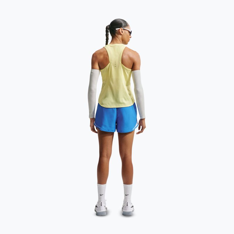 Dámské běžecké šortky Nike Tempo Dri-Fit Mid-Rise light photo blue 3