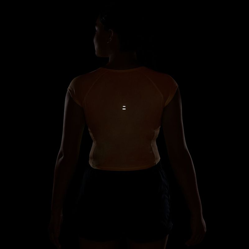Dámské běžecké tričko Nike Swoosh Run Dri-Fit orange pulse/photon dust/white 6