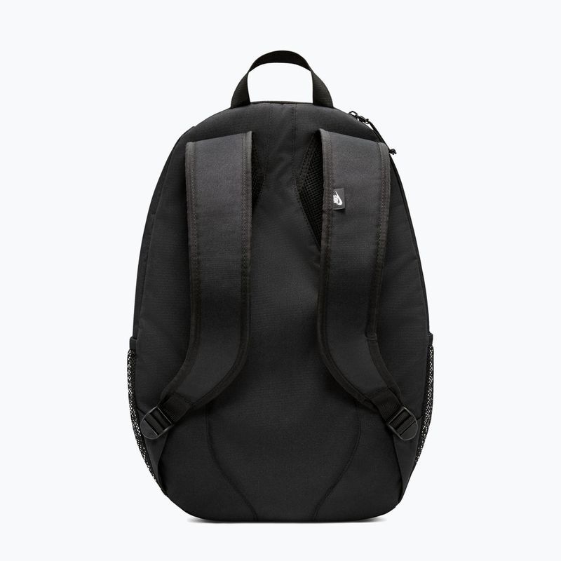 Městský batoh Nike Heritage Sweep 25 l černá/bílá 3