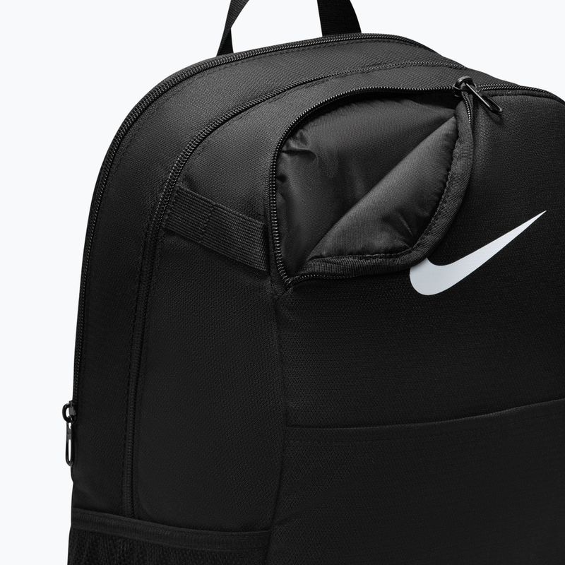 Batoh Nike Brasilia 24 l black/black/white 7
