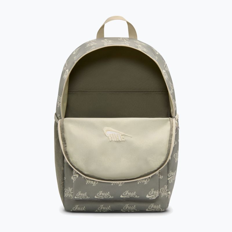 Městský batoh Nike Heritage 23 l light army/light khaki/light khaki 4