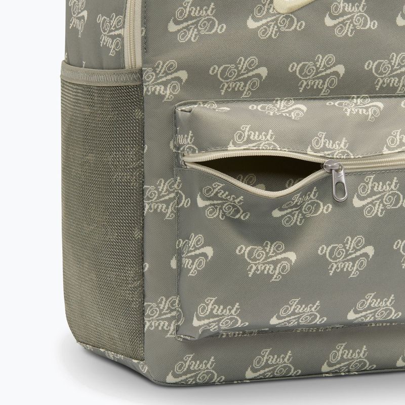 Městský batoh Nike Heritage 23 l light army/light khaki/light khaki 5