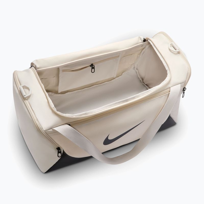 Tréninková taška Nike Brasilia Duffel Small 40 l light bone/black/black 4