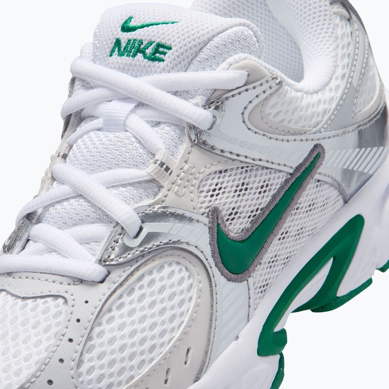 Boty Nike V5 RNR whitevast grey/malachite 3