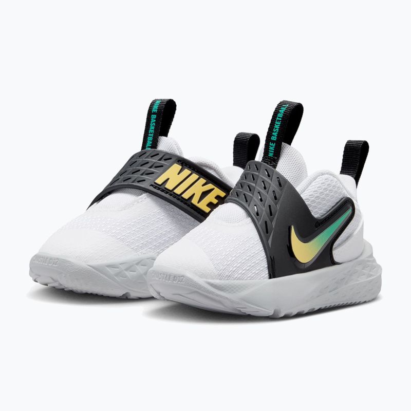 Dětské boty Nike Team Hustle D 12 white/black/clear emerald/topaz gold 3