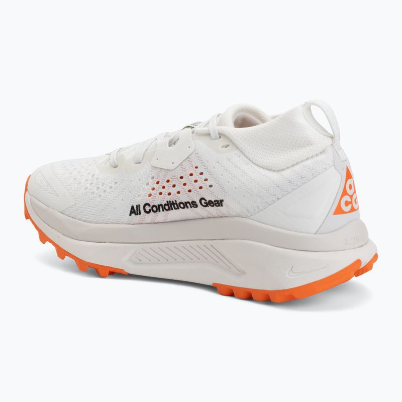 Dámské běžecké boty Nike ACG Zegama Trail summit white/phantom/safety orange/black 3