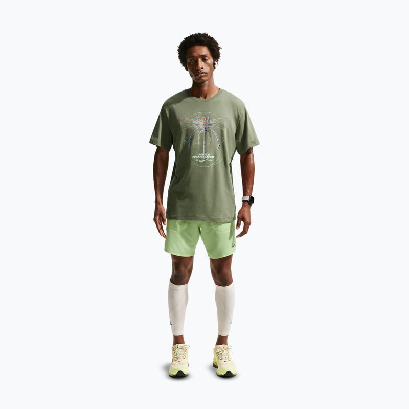 Pánské běžecké tričko Nike Dri-Fit Running silver sage 2