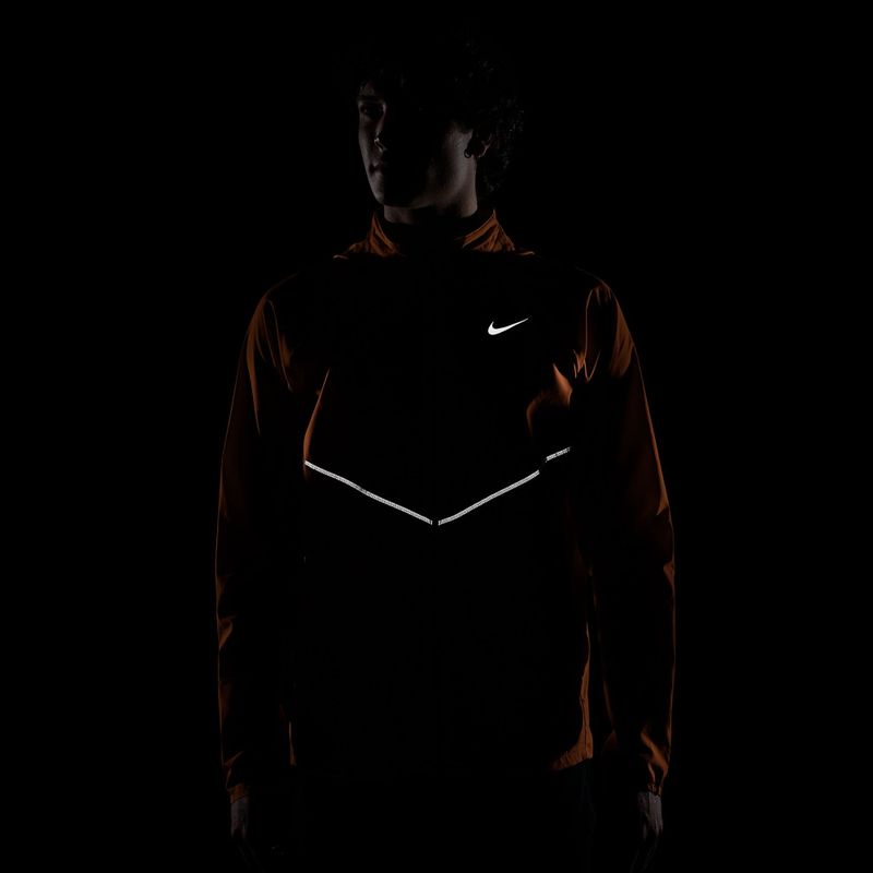 Pánská běžecká bunda Nike Miler Repel UV total orange 4