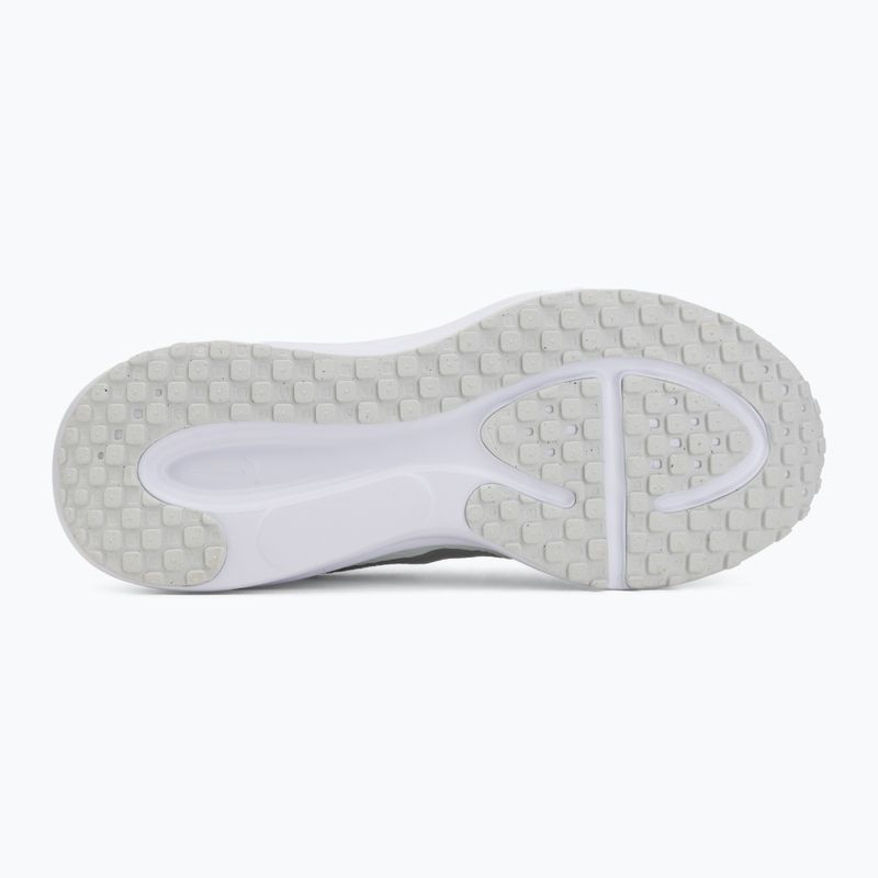Dámské běžecké boty Nike Revolution 8 off white/barely green/metallic silver 4