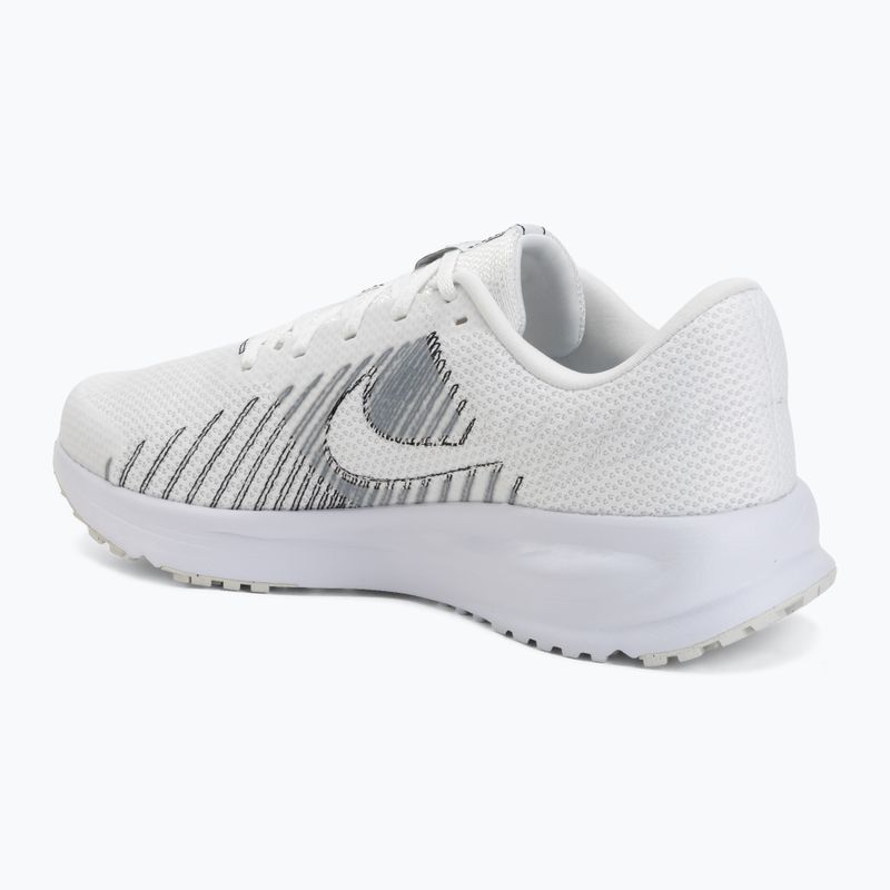 Pánské běžecké boty Nike Run Defy summit white/white/black/metallic silver 3
